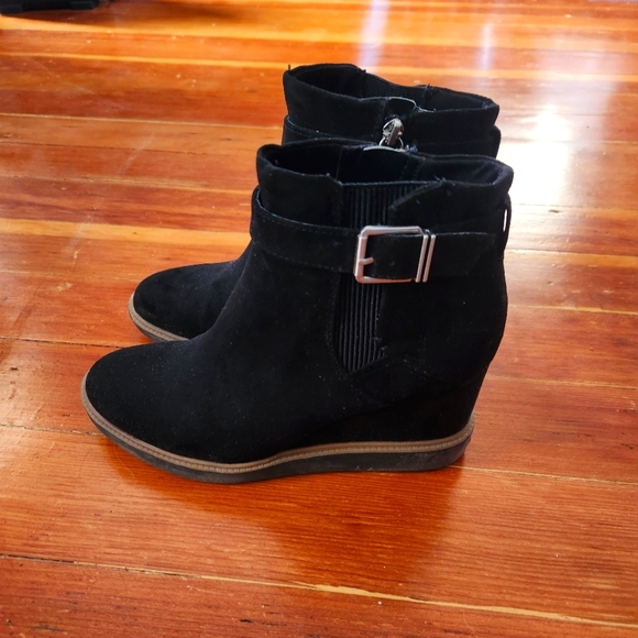 Dr. Scholl's Wedge Boots - Picture 1 of 7
